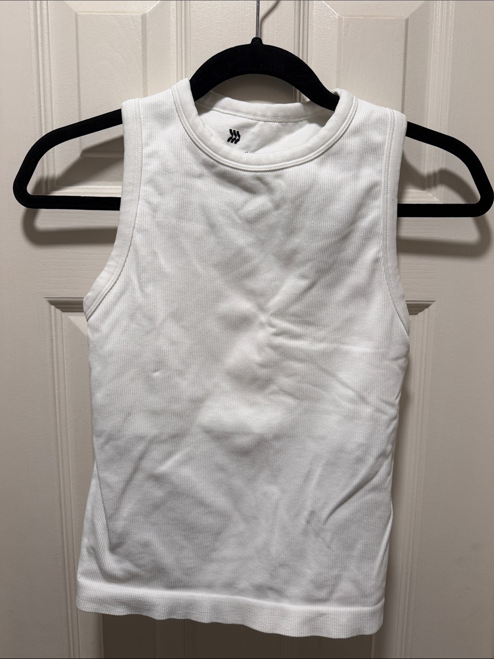Women’s Sleeveless White Ribbed Tank Top